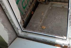 Технология самостоятельной установки пластикового окна и балконной двери Как поставить вставки на балконную дверь