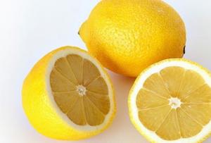 Как правильно выбрать лимон: практические советы для покупателя Видео «Уход за лимоном»