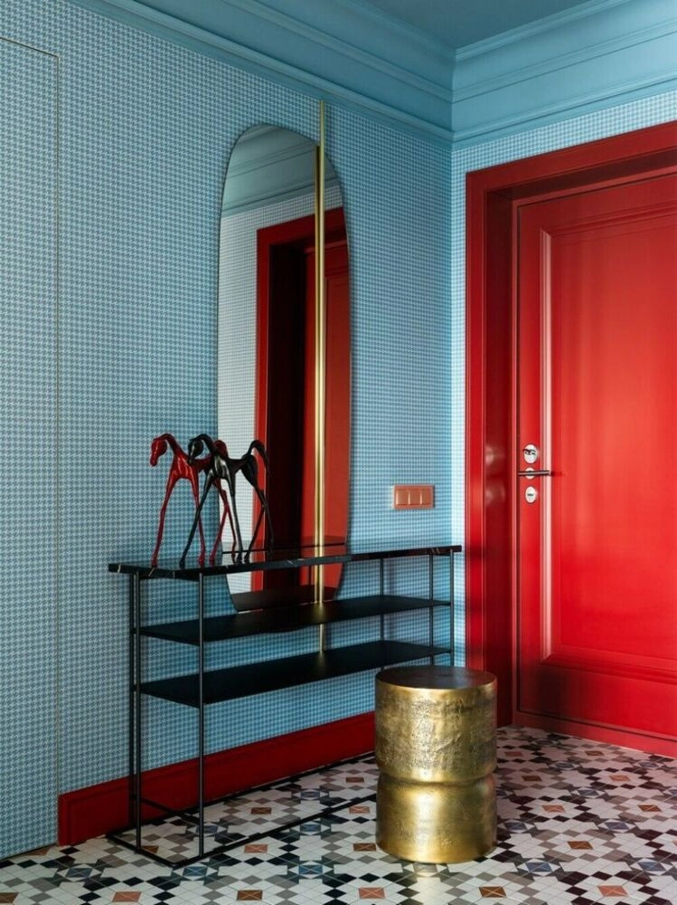 Цветные двери в интерьере: тренды и идеи для смелого дизайна